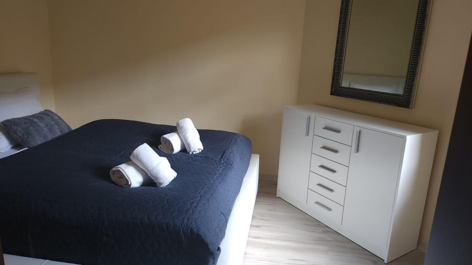 Апартаменты Apartament 14 Свиноуйсьце Экстерьер фото